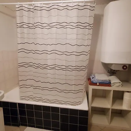 Private Mit Kueche Und Bad Einzimmerwohnung Muhlacker